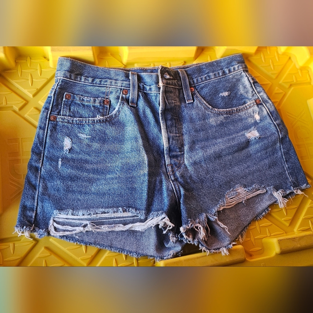 Levis 501 Distressed Denim Women Shorts